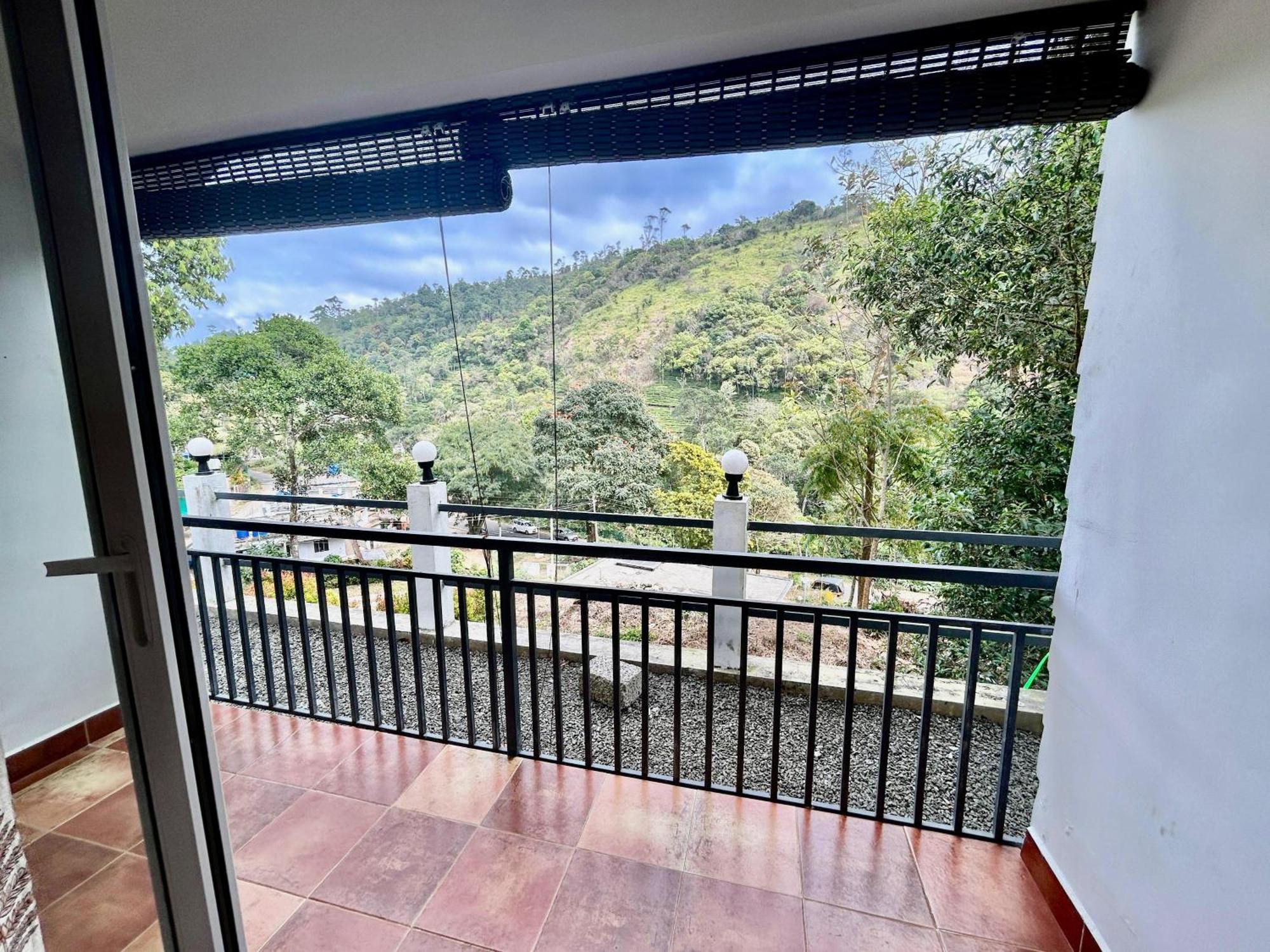 Misty Heights Peermade - Private Mountain Villa Retreat Vandiperiyār 외부 사진