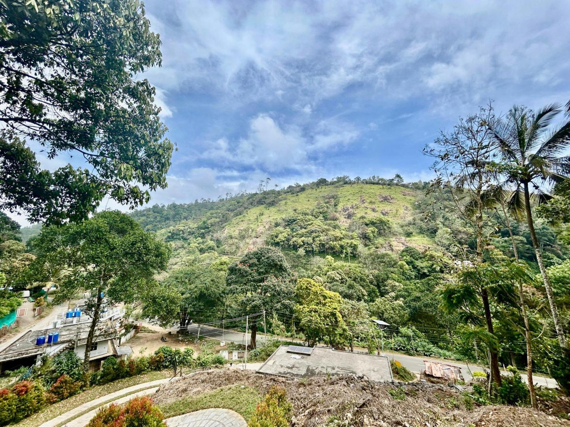 Misty Heights Peermade - Private Mountain Villa Retreat Vandiperiyār 외부 사진