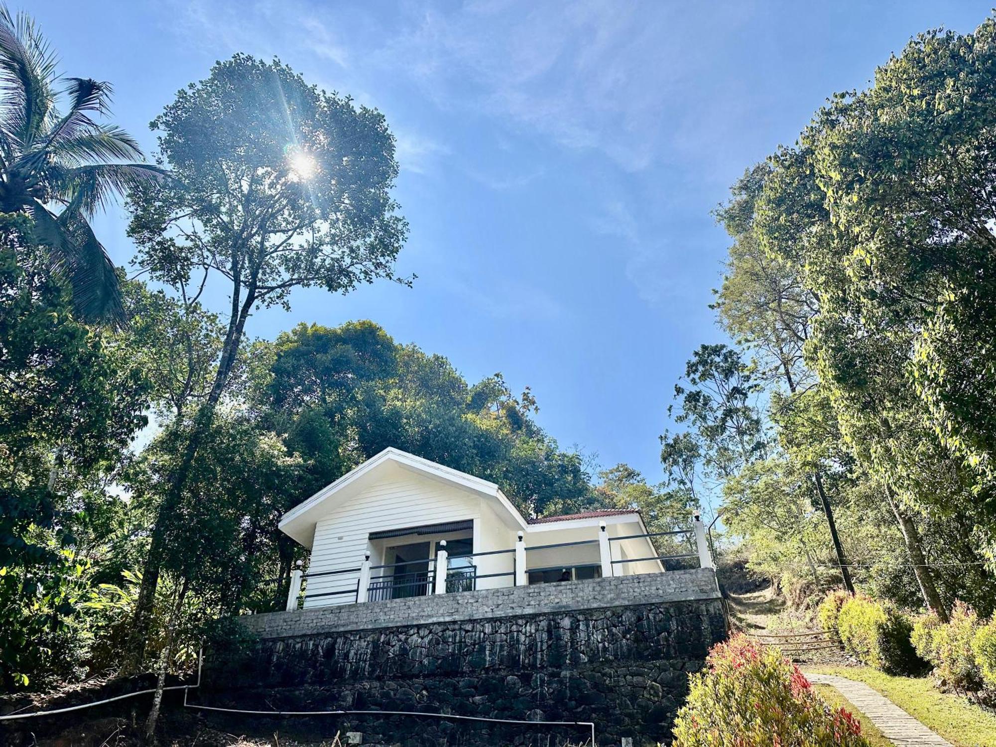 Misty Heights Peermade - Private Mountain Villa Retreat Vandiperiyār 외부 사진
